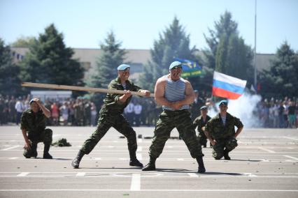 Ставрополь.  Празднование Дня Воздушно-десантных войск России.