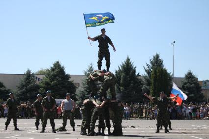 Ставрополь.  Празднование Дня Воздушно-десантных войск России.