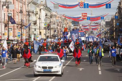 Санкт-Петербург.   Во время чемпионского парада хоккеистов СКА, ставшими обладателями Кубка Гагарина чемпионата КХЛ-2017.