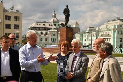 Москва. Мэр Москвы Сергей Собянин во время осмотра реконструкции площади Тверской заставы.