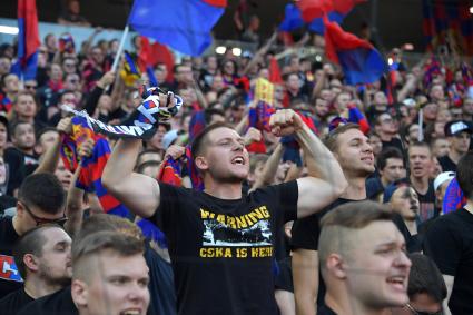 Москва. Болельщики ПФК ЦСКА на матче чемпионата России по футболу между командами ЦСКА (Москва) и `Спартак`(Москва).