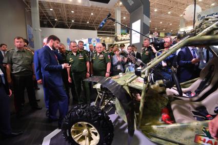 Московская область, Кубинка. Министр обороны Рф Сергей Шойгу на открытии Международного военно-технического форума `Армия-2017`в парке `Патриот`.