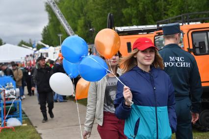 Московская область, Ногинск.   Посетители на  Международном салоне средств обеспечения безопасности `Комплексная безопасность-2017`.