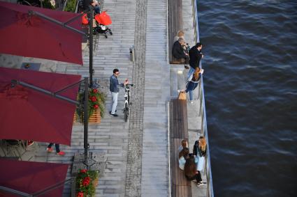 Москва. Посетили парка `Зарядье` на Москворецкой набережной.