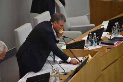 Москва. Председатель Государственной Думы РФ Вячеслав Володин во время первого пленарного заседания осенней сессии Госдумы РФ.