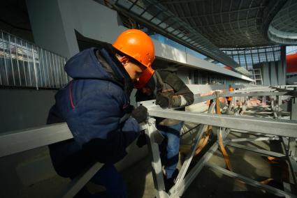 Екатеринбург. Реконструкция центрального стадиона для проведения матчей Чемпионата мира по футболу FIFA-2018 в России.