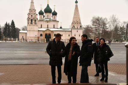 Ярославль. Председатель Правительства Ярославской области Дмитрий Степаненко, депутат Государственной думы России, летчик-космонавт Валентина Терешкова и временно исполняющий обязанности губернатора Ярославской области Дмитрий Миронов.