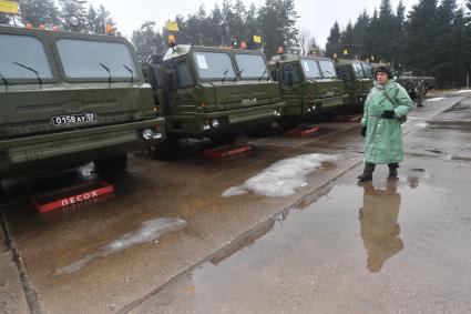 Зеленоград.  Зенитно-ракетный комплекс С-400 `Триумф`на боевом дежурстве .