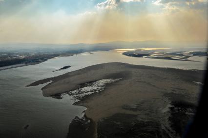 Хабаровск. Вид на реку Амур с самолета.