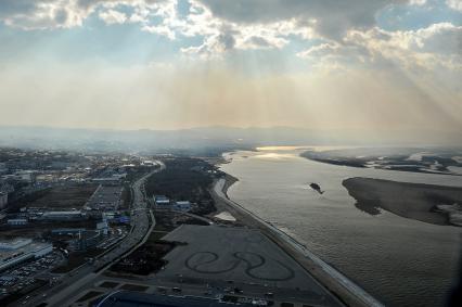 Хабаровск. Вид на реку Амур  и город с самолета.