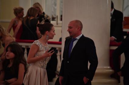 Москва. Фигурист Александр Жулин на балу дебютанток журнала Tatler в Колонном зале Дома Союзов.