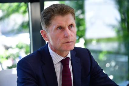 Сахалин . Губернатор Сахалинской области Олег Кожемяко