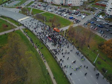 Москва. `Русский марш` в Люблино.