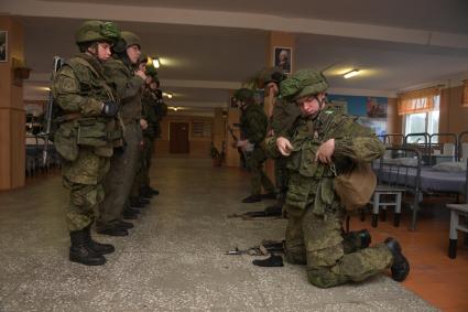 Бологое, пос.Озерный. Солдаты срочной службы .