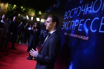 Москва. Украинский артист балета Сергей Полунин на премьере фильма Кеннета Брана `Убийство в Восточном экспрессе` в кинотеатре `Москва`.