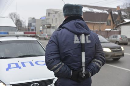 Тула. Судебные приставы совместно с сотрудниками ГИБДД провели рейд по выявлению должников на улицах города.