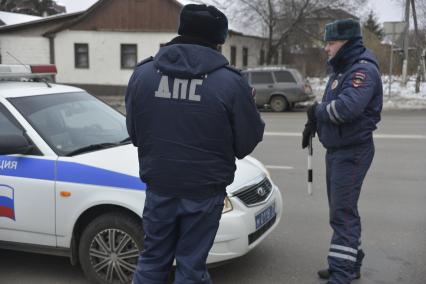 Тула. Судебные приставы совместно с сотрудниками ГИБДД провели рейд по выявлению должников на улицах города.