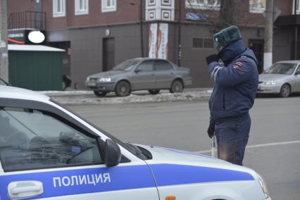 Тула. Судебные приставы совместно с сотрудниками ГИБДД провели рейд по выявлению должников на улицах города.