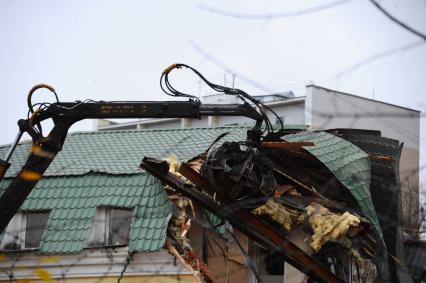 Москва. Снос дома по адресу Старый  Петровско-Разумовский проезд  дом 2.