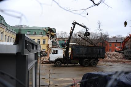 Москва. Снос дома по адресу Старый  Петровско-Разумовский проезд  дом 2.