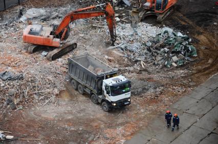 Москва. Снос дома по адресу Старый  Петровско-Разумовский проезд  дом 2.