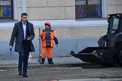 Москва. Уборка снега на улицах города.