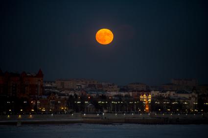 Благовещенск. Суперлуние.