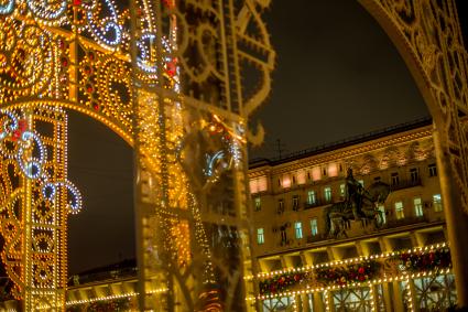 Москва. Новогоднее оформление Тверской улицы.