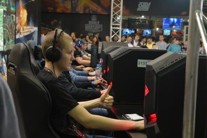 Москва. Фестиваль для поклонников игр Wargaming FEST WG FEST 2017  в Экспоцентре .
