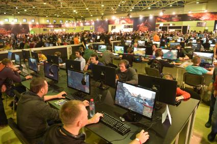 Москва. Фестиваль для поклонников игр Wargaming FEST WG FEST 2017 в Экспоцентре .