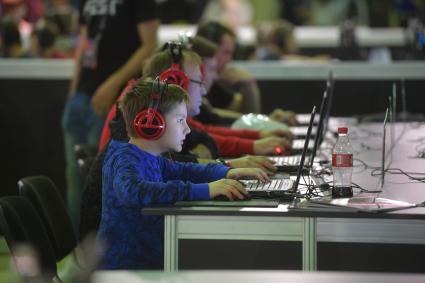 Москва. Фестиваль для поклонников игр Wargaming FEST WG FEST 2017 в Экспоцентре .