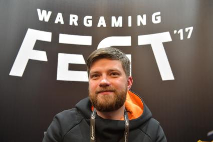 Москва. Директор по маркетингу World of Tanks Максим Чувалов на фестивале для поклонников игр Wargaming FEST WG FEST 2017 в Экспоцентре .