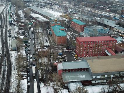 Москва. Вид сверху на комплекс зданий кондитерской фабрики `Меньшевик`на Иловайской улице.