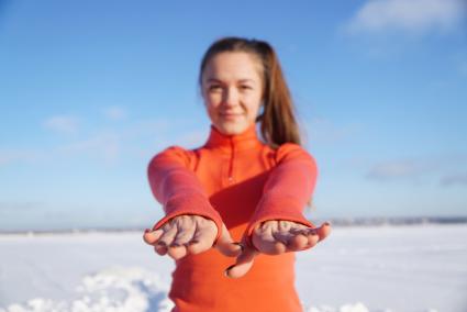 Екатеринбург. Корреспондент \'Комсомольская правда - Екатеринбург\' Анастасия Зайцева  во время тест-драйва крещенский купелей