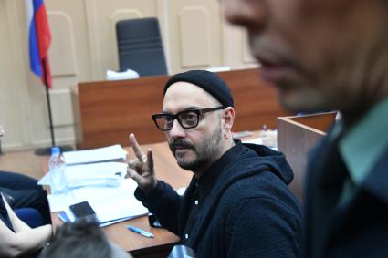 Москва. Художественный руководитель`Гоголь-центра`, режиссер Кирилл Серебренников, обвиняемый в мошенничестве, в Басманном суде, где рассматривается ходатайство следствия о продлении срока домашнего ареста.