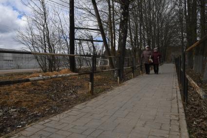 Русиново. Улицы в городе адаптированны для слепых.