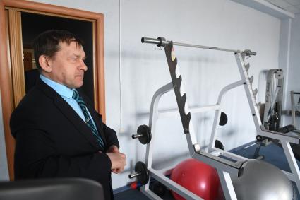 Русиново.  Специальный тренажерный зал оборудован  на  предприятии  `Рус и Ново Пак`  Всероссийского общества слепых.