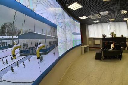 Москва. Сотрудницы Центрального диспетчерского Управления АО `МОСГАЗ`за работой.