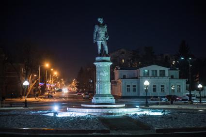 Благовещенск. Памятник основателю города генерал-губернатору Восточной Сибири Николаю Муравьеву-Амурскому.