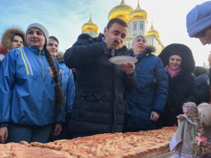 Тула. Губернатор Тульской области Алексей Дюмин на Дне студента в Тульском кремле.