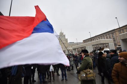 Москва. Участники несанкционированной акции в рамках `Забастовки избирателей` на Триумфальной площади.