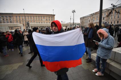 Москва. Участники несанкционированной акции в рамках `Забастовки избирателей` на Триумфальной площади.