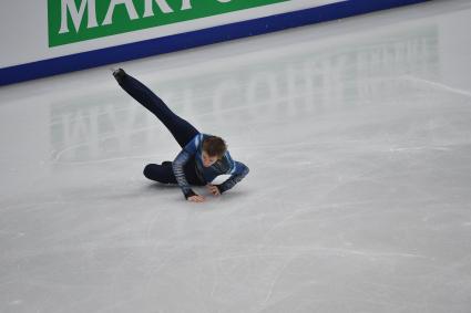 Москва.  Российский спортсмен Александр Самарин во время выступления в короткой программе в мужском одиночном катании на чемпионате Европы по фигурному катанию во Дворце спорта `Мегаспорт`.