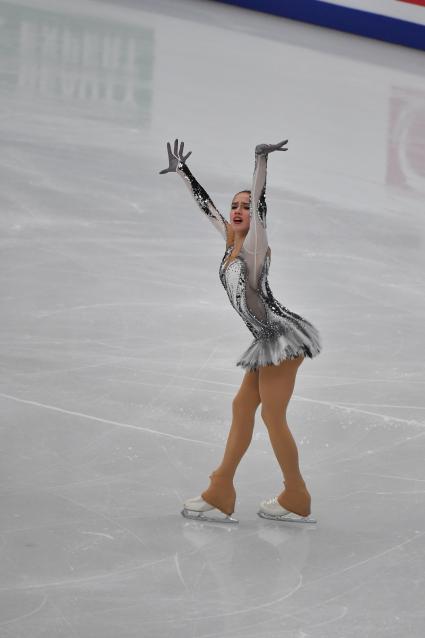 Москва. Российская спортсменка Алина Загитова во время выступления в короткой программе в женском одиночном катании на чемпионате Европы по фигурному катанию во Дворце спорта `Мегаспорт`.