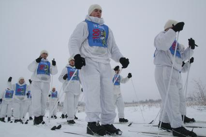 Псков. Участники сверхдальнего лыжного перехода ВДВ,  посвященного 100-летию первых побед Красной армии под Псковом, 100-летию Рязанского военного училища, 75-летию Сталинградской битвы.