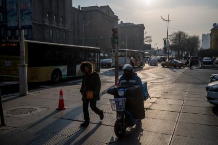 Китай, Харбин. Повседневная жизнь города.