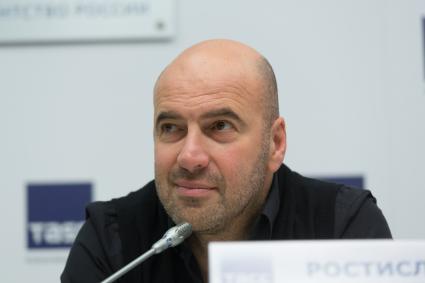 Санкт-Петербург. Актер Ростислав Хаит на пресс-конференции, посвященной фильму `О чем говорят мужчины. Продолжение` режиссера Флюзы Фархшатовой.
