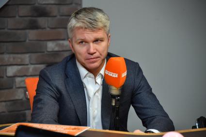 Москва . Министр спорта Павел Колобков на радио `Комсомольская правда`.