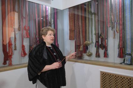 Беларусь, Слуцк. В музее истории слуцких поясов.