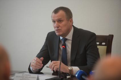 Беларусь. Минская область. Губернатор Минской области Анатолий Исаченко.
